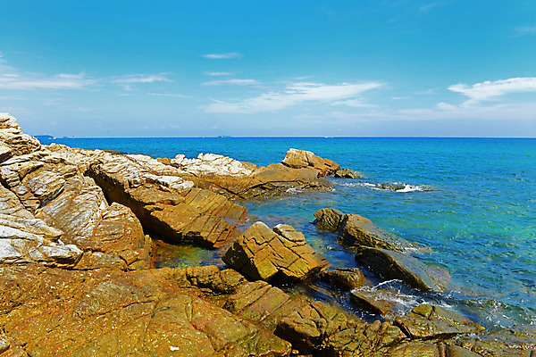 포토 JPG 해외이미지 나무 계절 모래 파도 바다 섬 여행 백그라운드 컨셉 잎 태국 자연 하늘 날씨 휴가 휴식 풍경 사람없음 야외 가로 초록색 물 여름 햇빛 태양 노란색 여행객 우주 맑음 침묵 바위 장면 내추럴 터키석 파라다이스 해외202004 해외포토 자연요소 식물 아시아 컬러 사람 소리 돌_바위 보석 생태계 파일형식 이미지허브