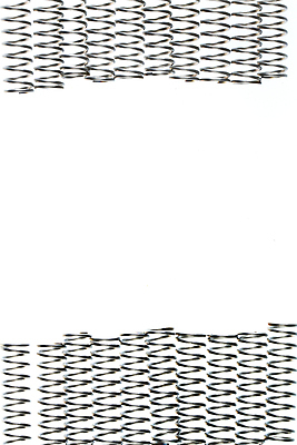 포토 JPG 해외이미지 산업 곡선 부분 나선형 사람없음 빛 금속 기계 봄 장비 원형 구부린 은색 유연 철 오브젝트 철사 감싸기 고립 철강 해외202004 해외포토 도형 계절 선 컬러 무늬 모션 재질 파일형식 이미지허브