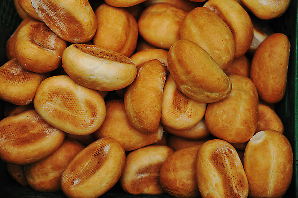 포토 JPG 해외이미지 빵 실내 사람없음 갈색 여러개 가득함 해외202004 해외포토 음식 컬러 다수 내부 파일형식 이미지허브