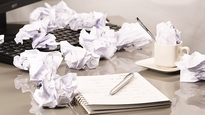 포토 JPG 해외이미지 라이프스타일 디자인 교육 종이 커피 백그라운드 컨셉 인터넷 비즈니스 통신 탁자 스트레스 직장 피곤 사람없음 컵 노트북 컴퓨터 사무실 연필 우주 공백 흰색 키보드 업무 작업실 정상 스마트 책상 오브젝트 문서 구김 우울증 힙스터 해외202004 해외포토 식기 패션 음료 컬러 가구 회사 모션 학용품 생활 전자제품 필기구 작업 질병 파일형식 이미지허브