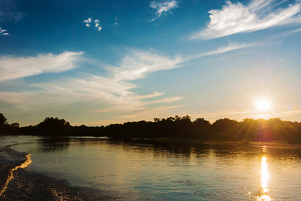 포토 JPG 해외이미지 나무 구름 야생동물 백그라운드 잎 곡선 하늘 풍경 사람없음 가로 초록색 물 파란색 강 일출 환경 일몰 새벽 흐름 추위 안개 가을 저녁 숲 땅 북극 러시아 지역 해외202004 해외포토 자연요소 식물 동물 계절 유럽 선 컬러 컨셉 날씨 노을 야간 극지방 파일형식 이미지허브