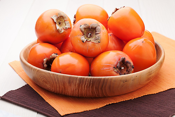 포토 JPG 해외이미지 접시 음식 오렌지 과일 감 요리 사람없음 목재 신선 달콤 인스턴트 날것 숙성 이국적 해외202004 해외포토 나무 식기 재료 맛 파일형식 이미지허브