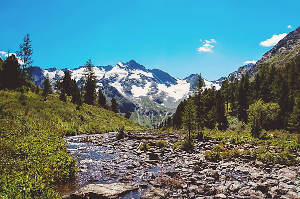포토 JPG 해외이미지 나무 구름 계절 유럽 파도 여행 자연 하늘 날씨 산 풍경 사람없음 야외 목재 초록색 물 여름 파란색 강 세계 환경 계곡 침묵 봄 흐름 바위 소나무 개울 붓기 떨어짐 숲 언덕 장면 침엽수 전나무 내추럴 산악지대 삼림지대 생태학 해외202004 해외포토 자연요소 식물 교육 나라 바다 컬러 컨셉 재료 모션 소리 돌_바위 생태계 파일형식 이미지허브