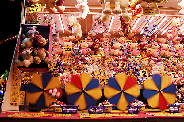 포토 JPG 해외이미지 사람없음 원형 회전목마 해외202004 해외포토 도형 놀이기구 파일형식 이미지허브