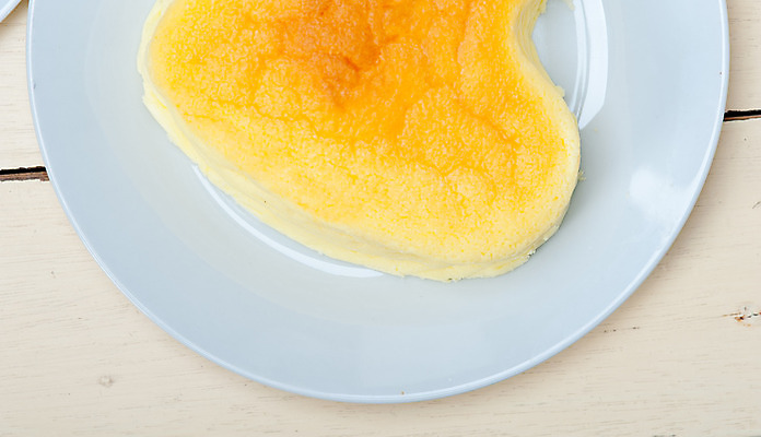 포토 JPG 해외이미지 접시 디저트 근접촬영 사람없음 하트 치즈케이크 해외202004 해외포토 모양 식기 음식 뷰포인트 케이크 파일형식 이미지허브