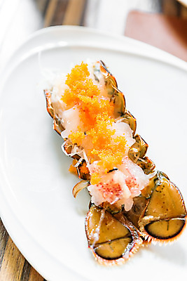 포토 JPG 해외이미지 접시 음식 바다 캐나다 동양인 사람없음 계란 일본 식사 저녁식사 회 바닷가재 고추냉이 먹기 해산물 잔치 날것 설정 해외202004 해외포토 식기 아시아 북아메리카 모션 인종 알 양념 가재 파일형식 이미지허브