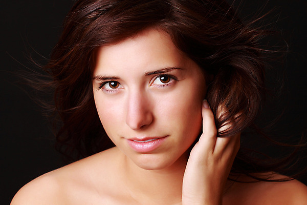 포토 JPG 해외이미지 손 여자 한명 사람 싱글 해외202004 해외포토 1 신체부위 파일형식 이미지허브