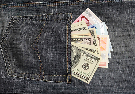 포토 JPG 해외이미지 옷 돈 사람없음 숫자 달러 청바지 닫기 엉덩이 계산서 해외202004 해외포토 문자 바지 모션 신체부위 재산 파일형식 이미지허브