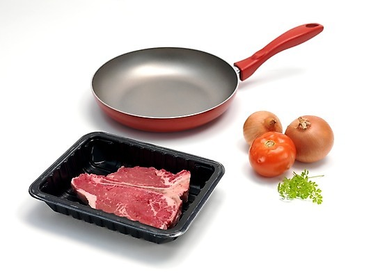 포토 JPG 해외이미지 접시 음식 조각 뼈 육류 스테이크 요리 사람없음 빨간색 소고기 튀김 프라이팬 자르기 먹기 준비 날것 슬라이스 서빙 패키지 소매 슈퍼마켓 T 고립 해외202004 해외포토 식기 알파벳 컬러 식재료 모션 주방용품 서양음식 상점 파일형식 이미지허브