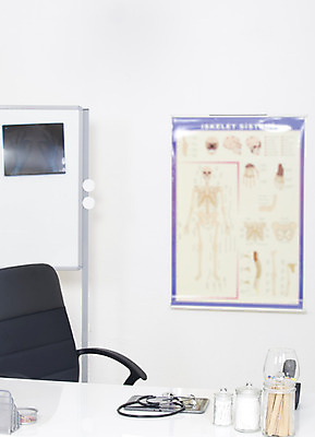 포토 JPG 해외이미지 청진기 의료기기 사람없음 사무실 알약 약 건강관리 흰색 약국 전화기 정물화 진통제 해외202004 해외포토 컬러 비즈니스 의학 건강 관리 그림 파일형식 이미지허브