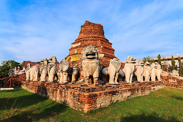 포토 JPG 해외이미지 전통 외관 아시아 종교 문화 여행 불교 건축양식 태국 하늘 벽돌 동양인 사람없음 야외 건물 장식 조각상 문 탑 블록 골동품 사찰 영혼 역사 사자 캄보디아 사리탑 숭배 옛날 파멸 해외202004 해외포토 건축물 건축 나라 컨셉 포유류 종교건축 인종 조형물 파일형식 소멸 이미지허브