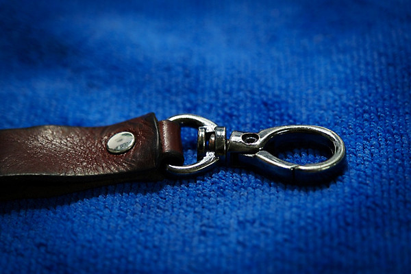 포토 JPG 해외이미지 디자인 백그라운드 비즈니스 열쇠 추상 주택 아이디어 선물 안전 사람없음 책 파란색 꼬리표 라벨 금속 공백 수확 덮개 반지 커튼 오픈 재산 은색 담요 가죽 입장 심볼 레이아웃 잠금 보안 신분 열쇠구멍 시스템 구김 보유 철강 스타일 디테일 해외202004 해외포토 컬러 컨셉 무늬 농업 장신구 모션 재질 프레임 건물 금융 뚜껑 파일형식 이미지허브