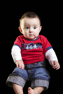 포토 JPG 해외이미지 백인 라이프스타일 어린이 검은배경 표정 건강 한명 사람 소년 컬러풀 기쁨 작음 긍정 천진난만 해외202004 해외포토 서양인 1 남자 감정 컬러 백그라운드 컨셉 생활 검은색 크기 파일형식 이미지허브