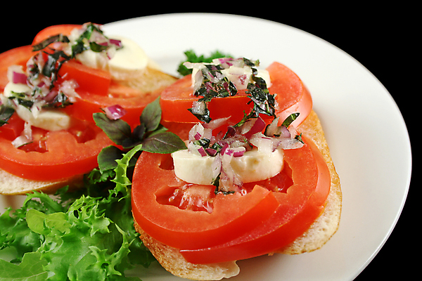 포토 JPG 해외이미지 빵 다이어트 토마토 치즈 파슬리 샌드위치 건강 요리 사람없음 식사 껍질 신선 고명 맛 상추 자르기 허브 슬라이스 바질 내추럴 점심식사 적양파 해외202004 해외포토 식물 음식 컨셉 채소 모션 양파 유제품 파일형식 이미지허브