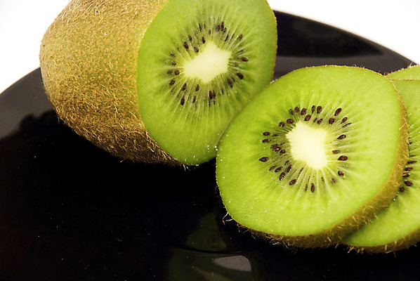 포토 JPG 해외이미지 라이프스타일 접시 음료 음식 조각 백그라운드 십자가 다이어트 과일 재료 부분 자연 디저트 프레임 건강 키위 씨앗 사람없음 가로 초록색 빛 갈색 흰색 신선 오픈 달콤 먹기 오브젝트 싱글 상쾌 유기농 질감 흙더미 고립 숙성 해외202004 해외포토 식물 식기 웰빙 감정 컬러 모션 생활 흙 맛 생태계 파일형식 더미 이미지허브