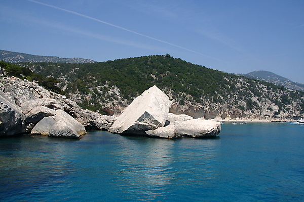 포토 JPG 해외이미지 유럽 모래 파도 바다 여행 자연 휴가 휴식 풍경 사람없음 초록색 물 여름 파란색 모래사장 햇빛 태양 반사 수영 침묵 이탈리아 활발 꿈 만 투명 지중해 순수 질감 석호 완전 해외202004 해외포토 자연요소 계절 나라 컬러 컨셉 소리 수상스포츠 생태계 파일형식 이미지허브