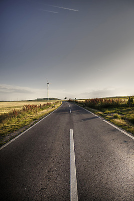 포토 JPG 해외이미지 구름 도로 여행 컨셉 지도 밭 비즈니스 자연 하늘 성공 바람 거리 아이디어 사람없음 야외 여름 일몰 에너지 자유 도전 고속도로 오스트리아 계획 아스팔트 탈출 방향 사인 시작 비전 해결 방앗간 진행 골 방법 직진 충고 카피스페이스 해외202004 해외포토 자연요소 계절 유럽 길 농업 교통시설 날씨 노을 공백 생태계 파일형식 이미지허브