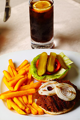 포토 JPG 해외이미지 음식 다이어트 토마토 채소 샌드위치 건강 육류 요리 사람없음 식사 소고기 햄버거 오픈 맛 그릴 상추 굽기 속도 롤 점심식사 단백질 번 치즈버거 해로움 해외202004 해외포토 빵 컨셉 식재료 주방용품 패스트푸드 구이 영양소 파일형식 이미지허브