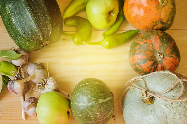 포토 JPG 해외이미지 나무 디자인 계절 음식 백그라운드 잎 농업 채소 오렌지 과일 재료 텍스트 자연 탁자 호박 휴가 마늘 요리 사람없음 목재 장식 우주 할로윈 수확 가을 시골 축하 사과 수집 후추 추수감사절 제비 내추럴 채소밭 주키니 스타일 해외202004 해외포토 식물 산업 기독교 가구 컨셉 밭 조류 향신료 생태계 파일형식 이미지허브