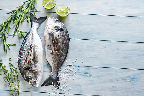 포토 JPG 해외이미지 사람없음 허브 향신료 날것 도미 라임 후추 로즈메리 백리향 카피스페이스 해외202004 해외포토 식물 과일 어류 공백 향미료 파일형식 이미지허브