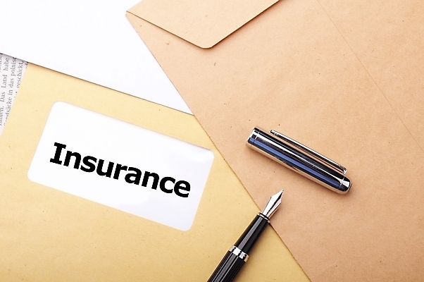 포토 JPG 해외이미지 종이 컨셉 비즈니스 자동차 봉투 건강 안전 사람없음 금융 단어 세일 손상 시장 보호 가격 편지 사건 문서 보안 보험 정책 해외202004 해외포토 문자 육상교통 경제 파일형식 이미지허브