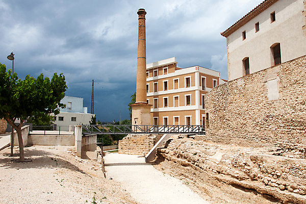 포토 JPG 해외이미지 구름 벽 여행 휴가 풍경 사람없음 물 탑 회색 도시 스페인 박물관 운하 타운 로스앤젤레스 스페인어 옛날 해외202004 해외포토 자연요소 건축물 유럽 컬러 미국 파일형식 이미지허브