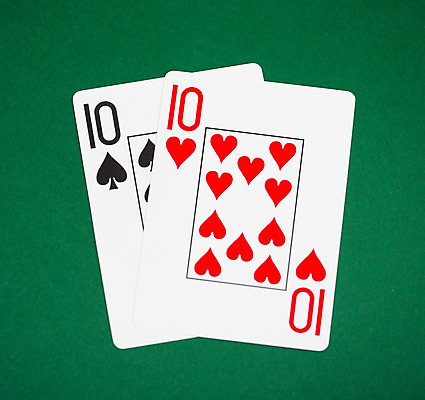 포토 JPG 해외이미지 아이콘 손 백그라운드 일러스트 놀이 탁자 성공 사람없음 빨간색 초록색 숫자 우주 검은색 경쟁 거래 게임 흰색 하트 우승 신용카드 행운 재산 도박 놀이터 위험 갑판 삽 심볼 오브젝트 카지노 클럽 기회 다이아몬드 포커 이익 중독 곤봉 라스베가스 승자 에이스 해외202004 해외포토 모양 문자 스포츠용품 컬러 가구 컨셉 배_교통 신체부위 금융 최고 트럼프 보석 파일형식 이미지허브