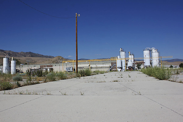 포토 JPG 해외이미지 산업 로우앵글 비즈니스 건축양식 공장 부동산 벽돌 굴뚝 사람없음 야외 건물 가로 빨간색 여름 탑 작업장 제조 큼 버리기 부식 시티라이프 구식 명승지 복잡 옛날 웅장함 카피스페이스 해외202004 해외포토 라이프스타일 건축물 계절 건축 뷰포인트 컬러 컨셉 공업 모션 풍경 공백 재산 크기 파일형식 이미지허브