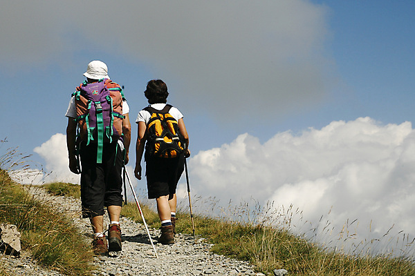 포토 JPG 해외이미지 공원 여자 남자 스포츠 가족 자연 산 함께함 사랑 풍경 성인 사람없음 야외 하이킹 해외202004 해외포토 공공시설 감정 컨셉 관계 레저 사람 생태계 파일형식 이미지허브