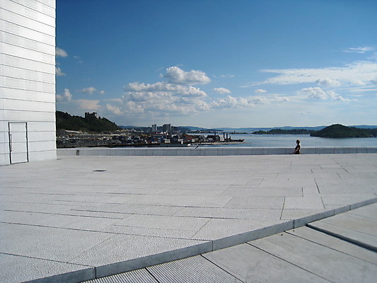 포토 JPG 해외이미지 문화 음악 노래 하늘 노르웨이 미술 사람없음 건물 여름 파란색 흰색 오슬로 오페라 해외202004 해외포토 건축물 계절 유럽 컬러 문화예술 파일형식 이미지허브