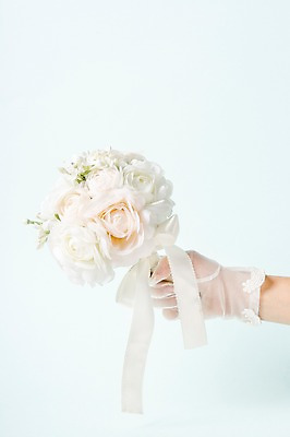 포토 JPG 스튜디오촬영 손 여자 부케 장갑 결혼 실내 한명 사람 성인 신체부위 결혼소품 파스텔톤 성인만 국내포토 1 잡화 컬러 꽃다발 이벤트 내부 오브젝트 파일형식