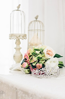 포토 꽃다발 결혼 왕관 촬영기법 이벤트 오브젝트 파일형식 아웃포커스 부케 티아라 JPG 결혼소품 사람없음 국내포토