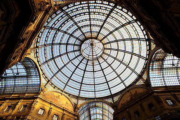 포토 JPG 해외이미지 유럽 문화 조각 여행 건축양식 창문 유리 미술 사람없음 내부 건물 빛 여행객 이탈리아 도시 시간 역사 재산 황금 도심 미술관 철 천장 아치 공학 혁명 밀라노 옛날 해외202004 해외포토 건축물 교육 건축 나라 컨셉 재질 문화예술 사람 금융 파일형식 이미지허브