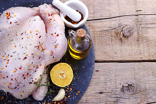 포토 JPG 해외이미지 음식 다이어트 채소 재료 양파 파프리카 건강 마늘 육류 요리 사람없음 초록색 축제 식사 저녁식사 치킨 신선 양념 조미료 레몬 향신료 준비 유기농 날것 소금 후추 단백질 백리향 생식 해외202004 해외포토 웰빙 컬러 과일 식재료 닭고기요리 영양소 향미료 파일형식 이미지허브