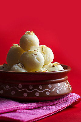 포토 JPG 해외이미지 디저트 사람없음 도자기 원형 사기그릇 냅킨 인도음식 해외포토 도형 그릇 음식 동양음식 파일형식 이미지허브