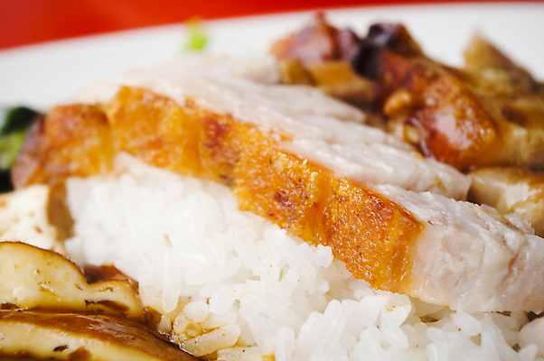 포토 JPG 해외이미지 그릇 접시 아시아 문화 음식 여행 밥 돼지고기 요리 동양인 사람없음 식사 중국 굽기 홍콩 바비큐립 싱가폴 해외202004 해외포토 식기 나라 육류 인종 바비큐 구이 파일형식 이미지허브