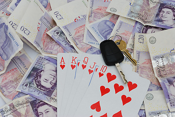 포토 JPG 해외이미지 손 돈 놀이 성공 사람없음 빨간색 게임 하트 우승 신용카드 행운 재산 도박 계획 위험 큼 기회 포커 파운드 승자 에이스 적자 해외202004 해외포토 모양 컬러 컨셉 신체부위 금융 최고 트럼프 크기 파일형식 이미지허브