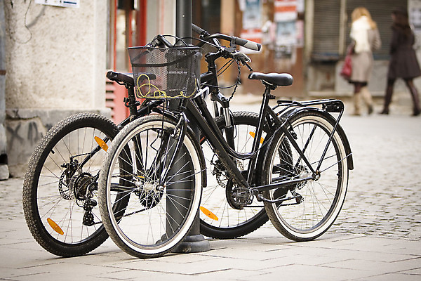 포토 JPG 해외이미지 스포츠 교통시설 프레임 경비 사람없음 운동 금속 자전거 바퀴 닫기 치아 묘사 속도 타이어 기어 해외202004 해외포토 교통 모션 재질 건강 안전 바이크 소화기관 보호 시설 파일형식 이미지허브