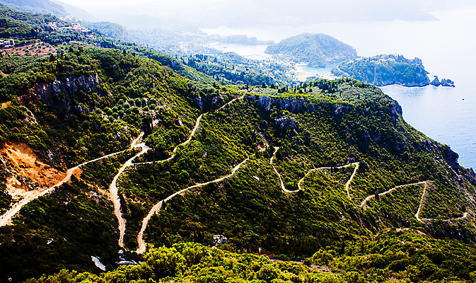포토 JPG 해외이미지 유럽 바다 섬 여행 자연 하늘 휴가 휴식 산 파노라마 풍경 해변 사람없음 야외 초록색 물 여름 파란색 여행객 만 숲 그리스 언덕 그림 그리스인 내추럴 코르푸 해외202004 해외포토 자연요소 서양인 계절 나라 컬러 컨셉 촬영기법 사람 생태계 파일형식 이미지허브