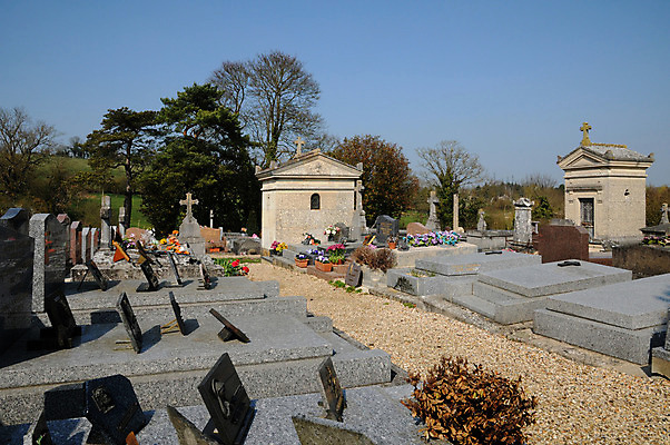 포토 JPG 해외이미지 외관 건축양식 사람없음 야외 프랑스 죽음 무덤 묘사 해외202004 해외포토 건축 유럽 파일형식 이미지허브