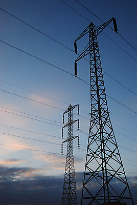 포토 JPG 해외이미지 산업 선 통신 하늘 프레임 사람없음 파란색 탑 힘 장비 에너지 위험 큼 사인 철사 볼트 철탑 망사 공학 세대 요금 전압 줄서기 철강 공급 해외202004 해외포토 건축물 교육 컬러 컨셉 모션 공구 직물 크기 파일형식 이미지허브