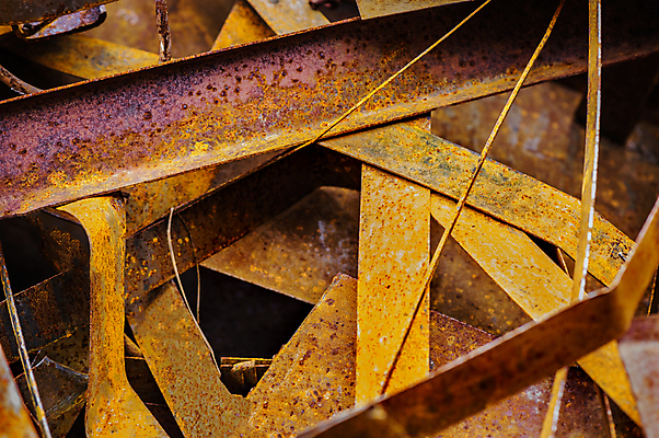 포토 JPG 해외이미지 산업 백그라운드 프레임 사람없음 야외 쌓기 금속 재활용 폐기물 땅 철 부식 한조각 공학 흙더미 그런지 철강 해외202004 해외포토 1 교육 모션 재질 흙 쓰레기 친환경 파일형식 더미 이미지허브