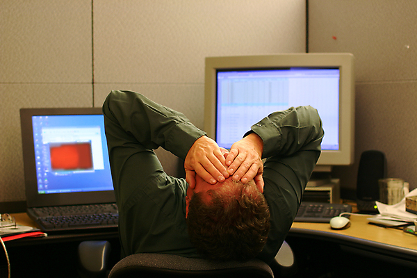 포토 JPG 해외이미지 직업 남자 중년 비즈니스 사업가 노동자 스트레스 실내 피곤 관리 한명 사람 앉기 성인 컴퓨터 사무실 머리 우주 환경 스크린 키보드 업무 작업 비즈니스맨 종업원 경영자 업무과다 고립 고용 과부하 압력 우울증 해외202004 해외포토 1 컨셉 모션 내부 신체부위 전자제품 구직 직장인 질병 리더 채용 파일형식 이미지허브