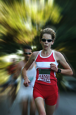 포토 JPG 해외이미지 백인 여자 포즈 이동 다이어트 휴식 건강 성인 사람없음 운동 경쟁 에너지 흰색 속도 마라톤 블러 챔피언 해외202004 해외포토 서양인 컬러 컨셉 사람 경기 육상스포츠 파일형식 이미지허브