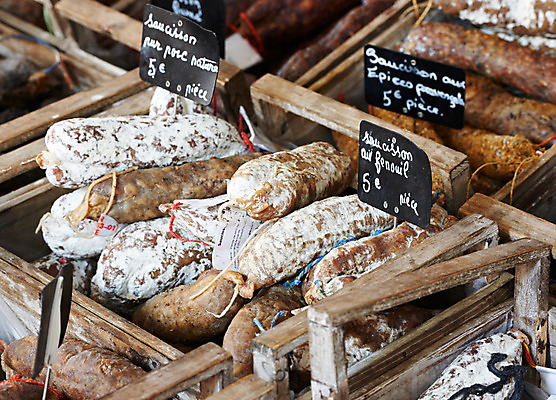 포토 JPG 해외이미지 전통 음식 육류 사람없음 세일 프랑스 소시지 시장 프랑스어 살라미 프로방스 핸드메이드 해외202004 해외포토 문자 유럽 식재료 가공식품 파일형식 이미지허브