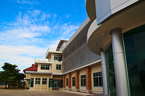 포토 JPG 해외이미지 모양 디자인 외관 백그라운드 회사 비즈니스 건축양식 창문 유리 하늘 성공 미래 새로움 직장 사람없음 건물 그래픽 금융 파란색 도시풍경 사무실 반사 탑 성장 흰색 도시 업무 센터 재산 도심 큼 무역 지역 철강 해외202004 해외포토 건축물 건축 산업 컬러 컨셉 재질 풍경 경제 작업 크기 파일형식 이미지허브