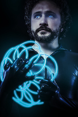 포토 JPG 해외이미지 캐릭터 손 남자 얼굴 과학 백그라운드 컨셉 일러스트 비즈니스 미래 미술 한명 사람 정장 옆모습 컴퓨터 머리 3D 우주 금속 디지털 기계 총 게임 흰색 만화 사이버 로봇 싸움 전자 네온 공상 안드로이드 갑옷 인공 지능 해외202004 해외포토 1 옷 무기 뷰포인트 컬러 모션 재질 놀이 문화예술 신체부위 전자제품 보호장비 디지털합성 파일형식 이미지허브