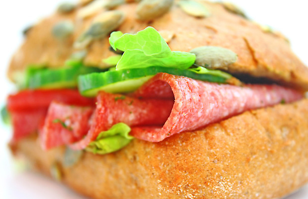 포토 JPG 해외이미지 음식 조각 백그라운드 다이어트 토마토 채소 오이 치즈 샌드위치 건강 육류 사람없음 초록색 식사 저녁식사 치킨 샐러드 소고기 흰색 신선 닫기 맛 폐기물 바게트 상추 큼 자르기 잠수함 밀 먹기 속도 햄 롤 칠면조 점심식사 고립 번 살라미 식품점 해로움 후보 해외202004 해외포토 빵 컬러 컨셉 식재료 모션 조류 유제품 곡류 상점 쓰레기 크기 닭고기요리 파일형식 이미지허브