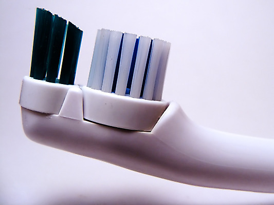 포토 JPG 해외이미지 백그라운드 추상 건강 치과 사람없음 일상 파란색 컬러풀 머리 기계 흰색 붓 입 구멍 치아 칫솔 플라스틱 청소 치과의사 닦기 고립 돌봄 위생관리 해외202004 해외포토 컬러 무늬 모션 재질 병원 관리 라이프 신체부위 위생용품 의사 소화기관 파일형식 이미지허브