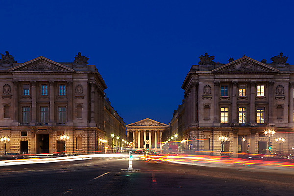 포토 JPG 해외이미지 건축물 가로등 건축양식 거리 풍경 사람없음 야외 빛 프랑스 도시 야간 파리_프랑스 콩코드광장 해외202004 해외포토 자연요소 공공시설 건축 유럽 광장 파일형식 이미지허브